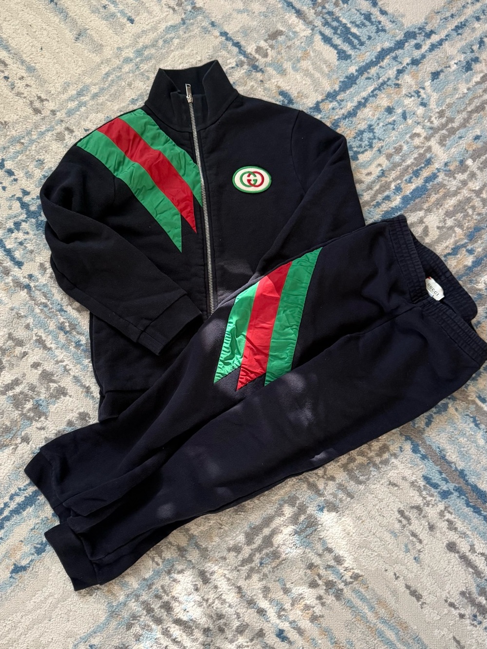 Gucci kids set joggers with jacket